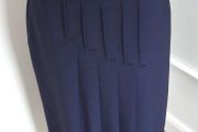 Lovely New Benetton Skirt Navy Size 10