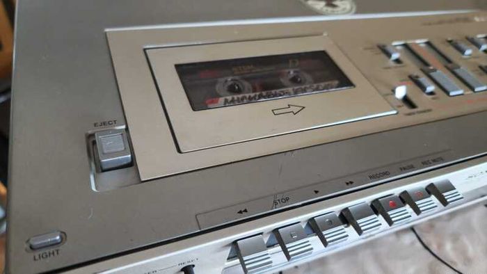From 1978 Extremly rare Sony-CFS 100 (CFS-600), Working.