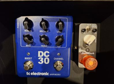 Guitar pedals various