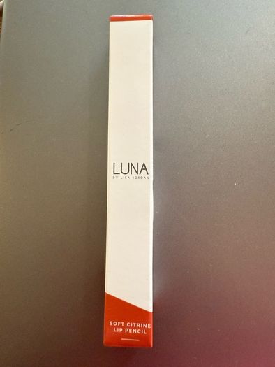 Luna lip pencil "soft citrine" make up