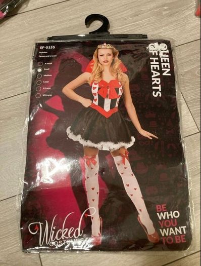 Halloween Costume Queen Of Hearts