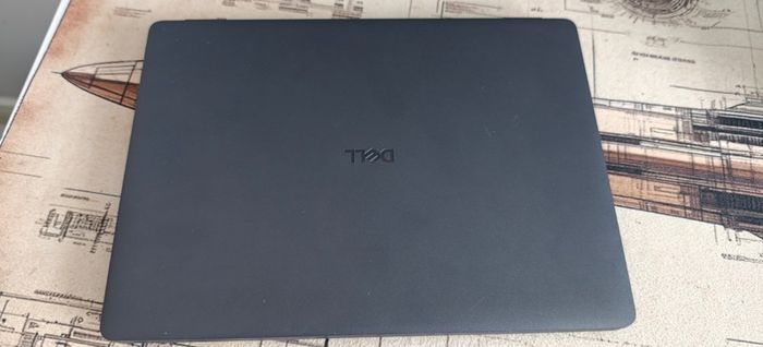 Dell PC 14250 ultra 5. 16gb 256 SSD new dell model next after 5450.