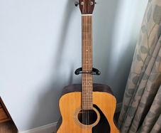 Yamaha F-310 Acoustic Guitar