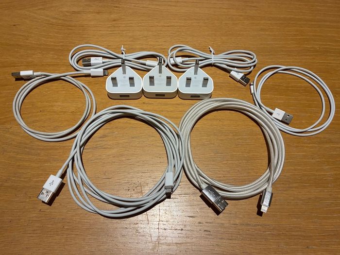 Apple USB chargers and USB-Lightning cables