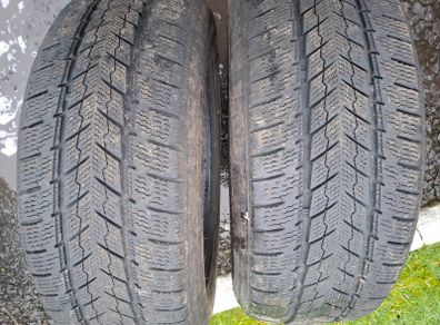 2x 235/60/18 Davanti