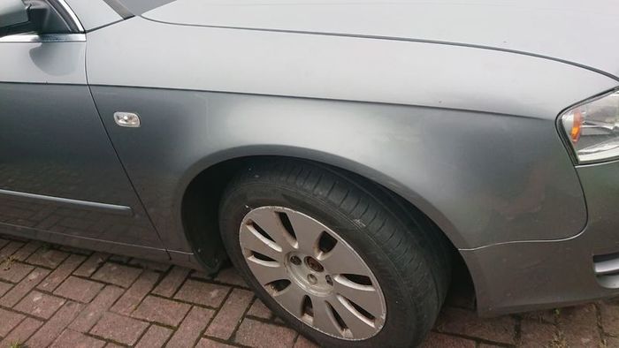 Audi a4 b7 2.0tdi BRE 140hp estate 7 speed automatic CVT factory b6 b7 s-line  black roof lining half leather seats thule towbar parts breaking healthy engine armrest glove box LY7G paint code