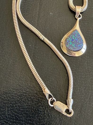 silver neck