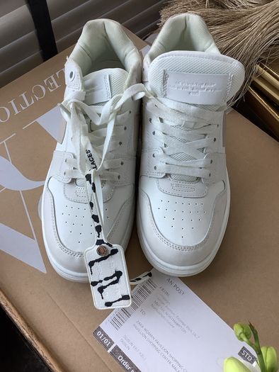 Sneakers, new ,