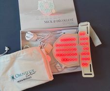 Omnilux Contour Neck and Decolote