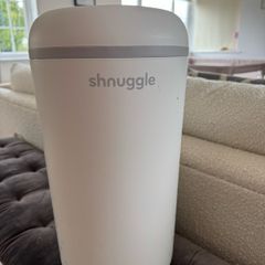 Shnuggle nappy bin