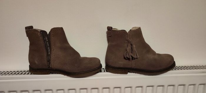 Suede boots