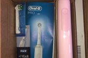 Oral B Pro 3 series Braun electric toothbrush