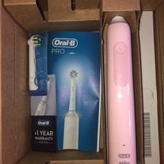 Oral B Pro 3 series Braun electric toothbrush