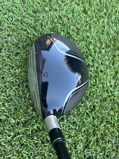 Full set of Taylormade Golf clubs