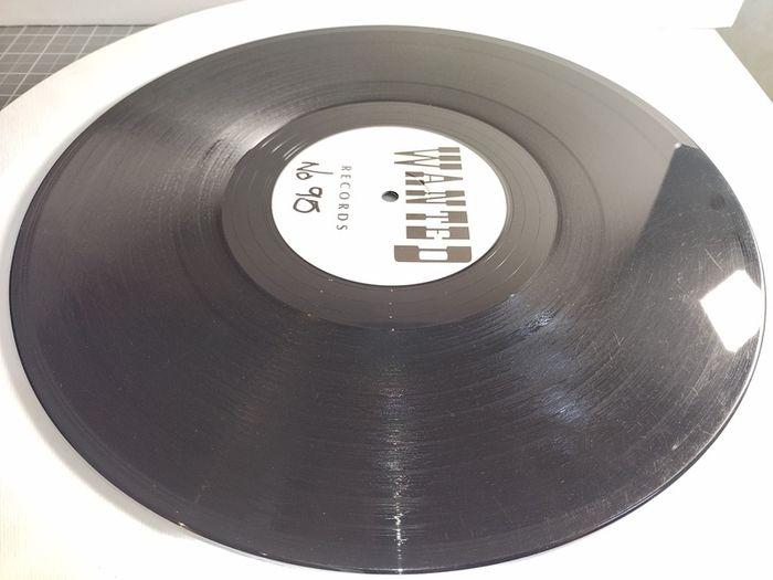 Empirion - Narcotic Influence - Wanted Records - CLASSIC Techno BELTER!! ORIGINAL Pressing! Drogs taking their lives away...