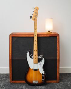 Fender Japan Traditional 50's Precision Bass 2025 - 2 Tone Sunburst