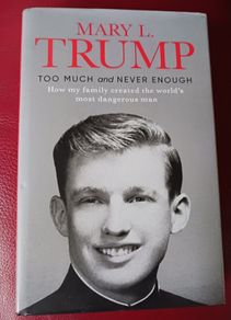 Too Much & Never Enough / Mary L. Trump / 2020