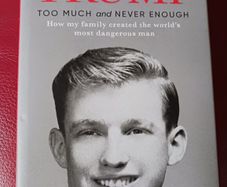 Too Much & Never Enough / Mary L. Trump / 2020
