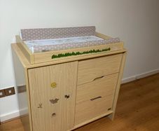 KUB Baby Changing Table + New Mat