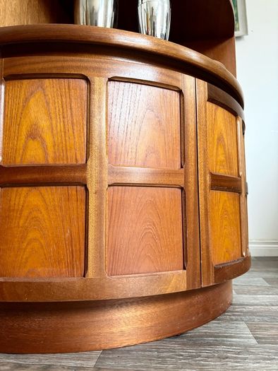 Vintage Retro Mid Century Teak Drinks Cabinet