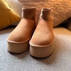 Ugg