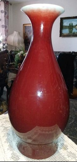 Large oxblood glazed Chinese vase