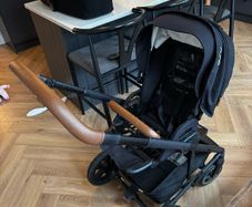 Nuna Mixx Next Buggy with Carry Cot