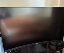 Omen 32C 31.5" QHD Curved Gaming Monitor