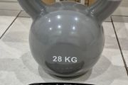 brand new 28kilo cast iron kettlebell
