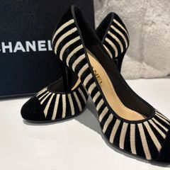 CHANEL Velvet Pumps (Size 37)