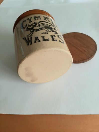 'Cymru Wales' jar