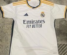Real Madrid 23/24 Football jersey (size s)