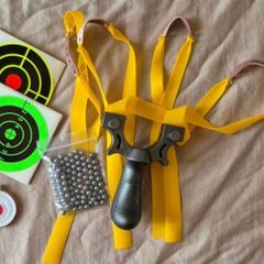 Catapult/slingshot with accessories.