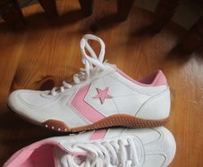 Converse   size   2.1/2