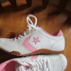 Converse   size   2.1/2