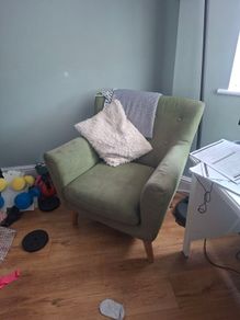 accent chair