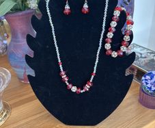 Beaded Glittery Necklace/Bracelet/Earrings