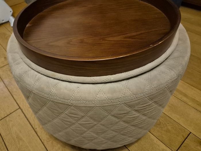 Round storage footstool with removable wooden tray