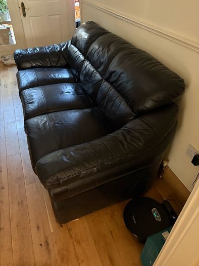 black leather 3-seater sofa / couch