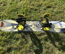 Junior Snowboard with Bindings and Travel Bag