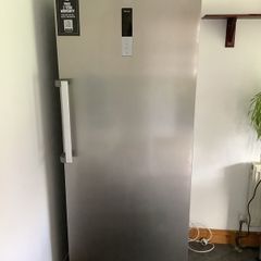 Powerpoint Hybrid Larder fridge