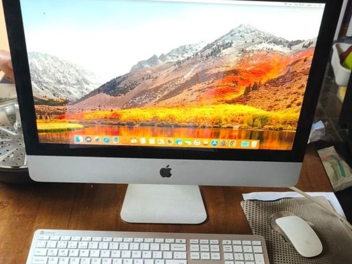 apple iMac 21.5 inch
