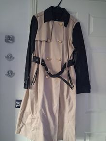 Ladies Coat  River Island