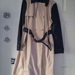 Ladies Coat  River Island