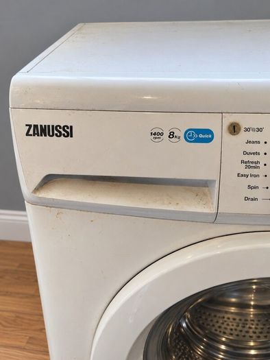 Zanussi 8kg Washing Machine  FREE DELIVERY