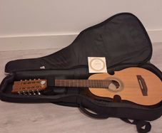 Cuatro Puerto Rico acoustic guitar with pickup