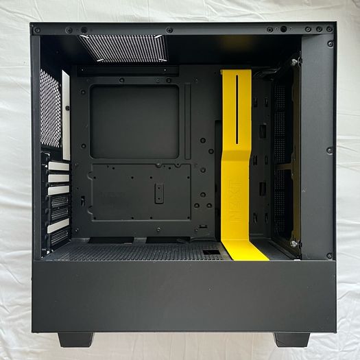 Nzxt H500 Case