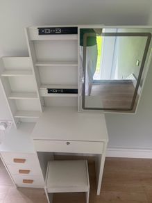 makeup vanity unit
