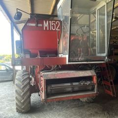 LAVERDA  M152  Combine Harvester