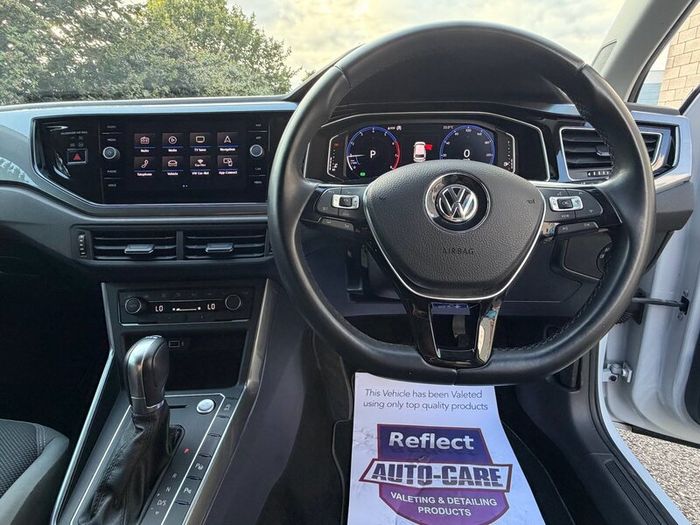 Vw Polo 1.0 Tsi Auto/highline Top Spec/ Warranty